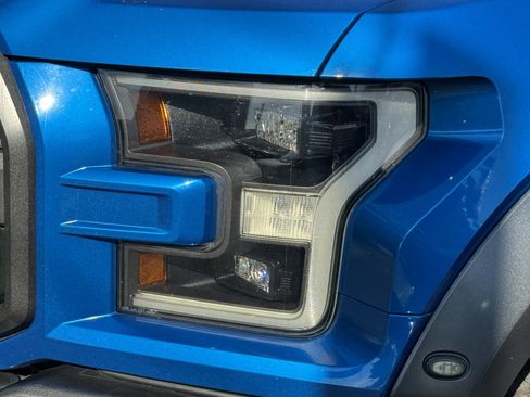 Used 2019 Ford F150 Raptor w/ Equipment Group 802A Luxury image 17