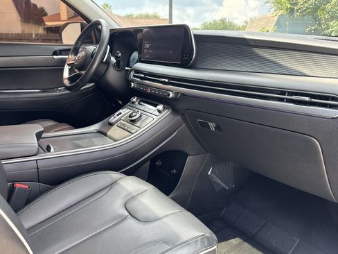 Used 2024 Hyundai Palisade Limited FWD image 15