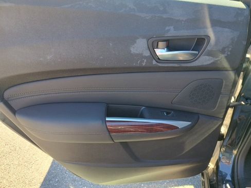 Used 2015 Acura TLX V6 SH-AWD w/ Technology Pkg image 15