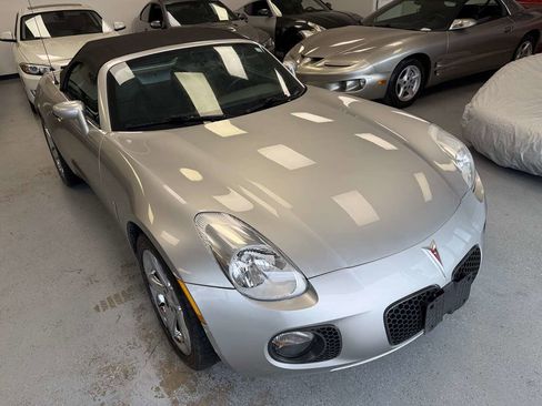Used 2007 Pontiac Solstice GXP w/ Premium Package image 8