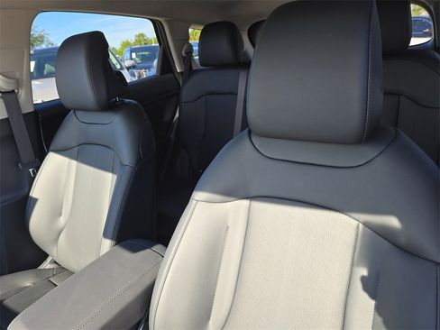 New 2026 Kia Sportage EX image 25