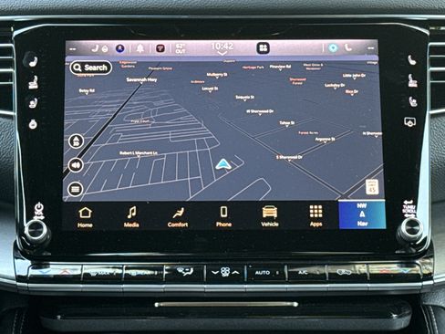 New 2026 Jeep Grand Wagoneer L 2WD image 26