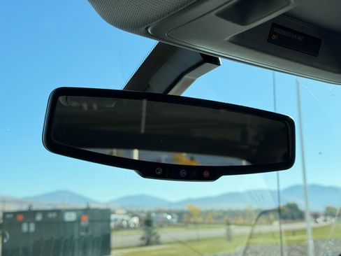 Used 2018 Chevrolet Silverado 1500 LT w/ All Star Edition image 22