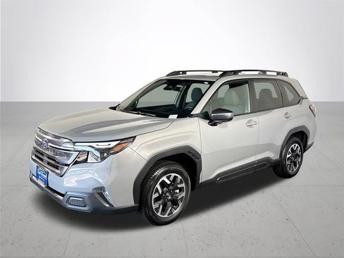 Certified 2026 Subaru Forester Premium AWD/4WD image 2