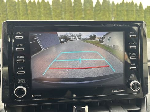 Used 2021 Toyota Corolla LE w/ Carpet Mat Package (TMS) FWD image 25