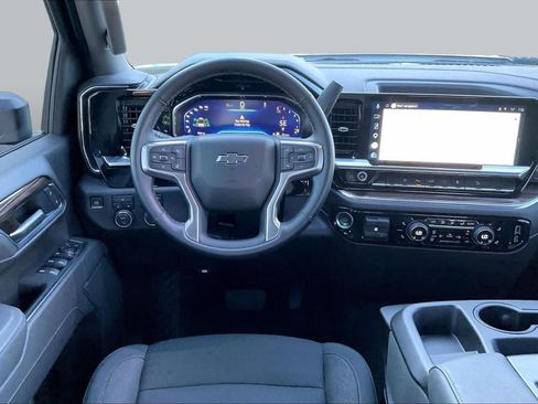 Used 2025 Chevrolet Silverado 2500 LT w/ Trail Boss Package AWD/4WD image 6