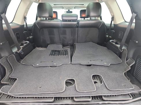 Used 2017 Nissan Pathfinder Platinum image 25