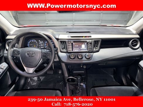 Used 2018 Toyota RAV4 LE image 19