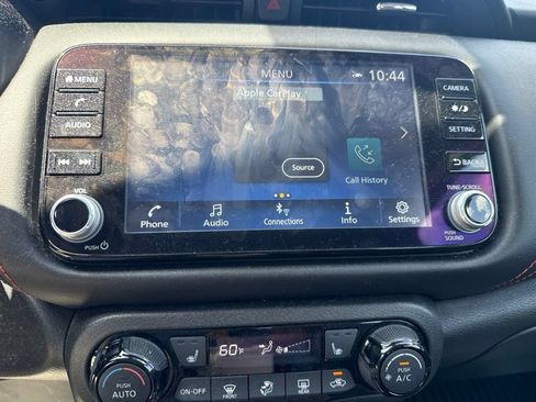 Used 2023 Nissan Kicks SR w/ SR Premium Package FWD image 10