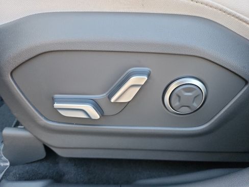 New 2026 Hyundai Santa Fe Limited FWD image 17