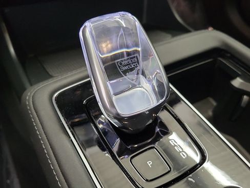 Used 2025 Volvo XC90 B5 Plus AWD/4WD image 32