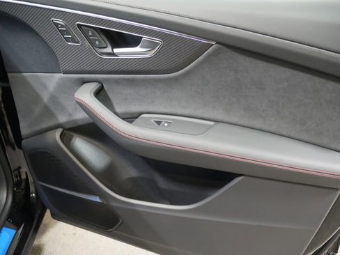 New 2026 Audi SQ8 Prestige image 26