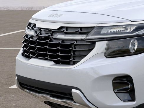 New 2025 Kia Seltos S image 13