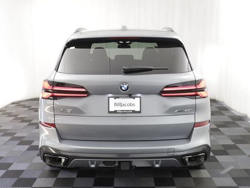 Used 2026 BMW X5 xDrive40i w/ M Sport Package AWD/4WD image 17