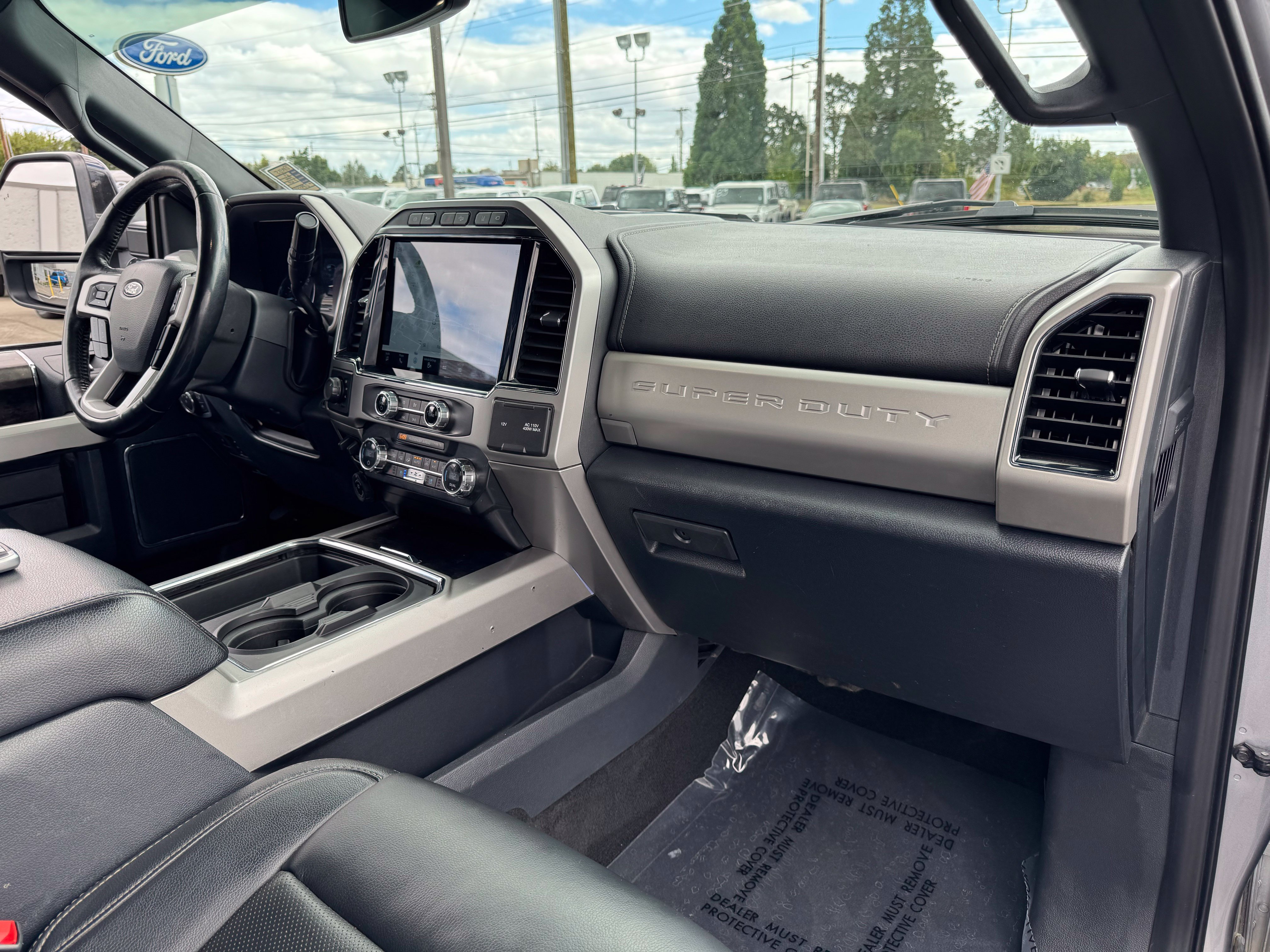 Used 2022 Ford F250 Lariat w/ Black Appearance Package AWD/4WD image 25