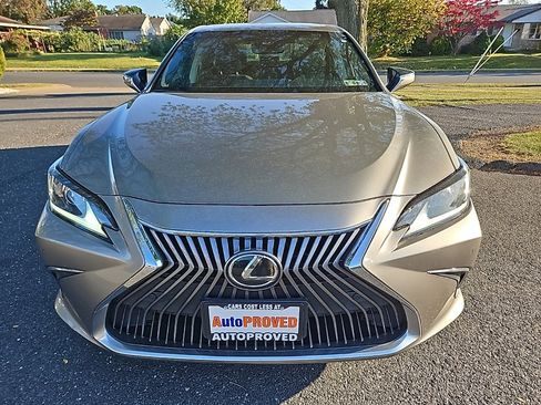 Used 2021 Lexus ES 350 w/ Premium Package image 2