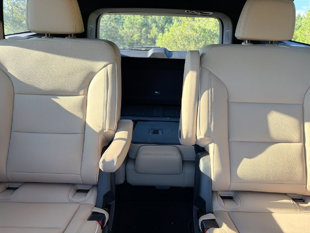 Used 2025 Buick Enclave Preferred FWD image 23