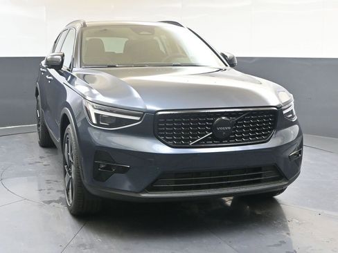 New 2026 Volvo XC40 B5 Ultra w/ Climate Package image 8