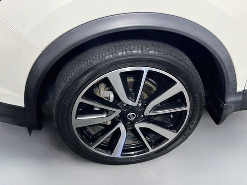 Used 2017 Nissan Rogue Sport SL FWD image 13