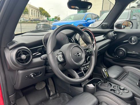 Used 2022 MINI Cooper SE FWD image 12