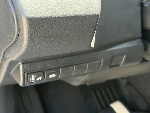 Used 2026 Toyota Corolla SE w/ Carpet Mat Package (TMS) FWD image 7
