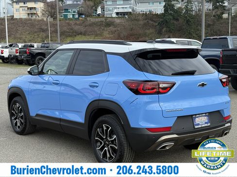 Used 2024 Chevrolet TrailBlazer ACTIV w/ Driver Confidence Package image 3