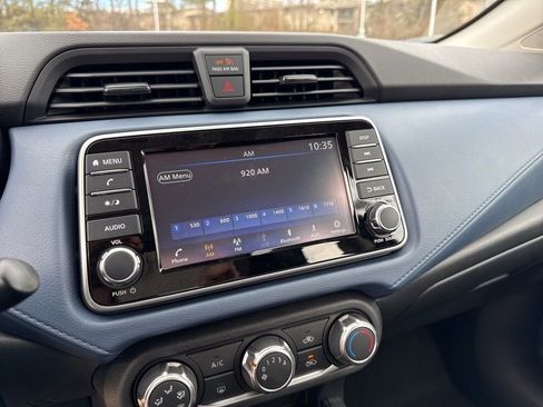 New 2025 Nissan Versa SV w/ Trunk Package image 9