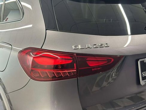 Certified 2025 Mercedes-Benz GLA 250 4MATIC image 9