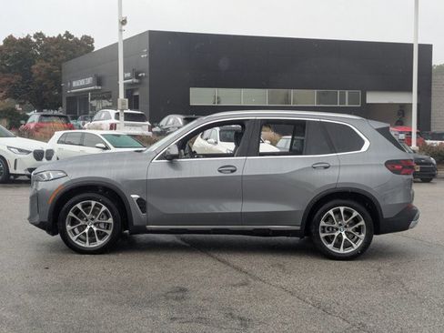 New 2026 BMW X5 xDrive40i w/ Climate Comfort Package image 5