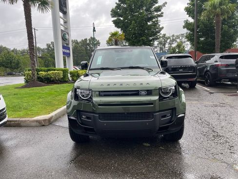 New 2026 Land Rover Defender 110 X-Dynamic SE AWD/4WD image 9