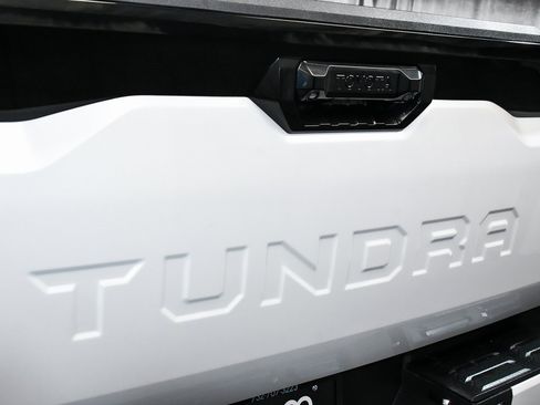 Used 2024 Toyota Tundra Platinum image 98