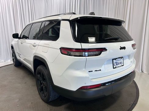 Used 2023 Jeep Grand Cherokee L Laredo AWD/4WD image 27