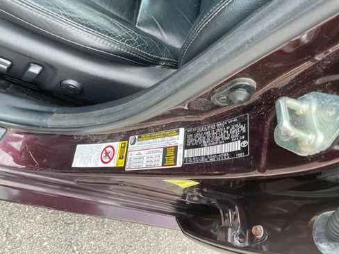 Used 2013 Toyota Avalon XLE Touring FWD image 19