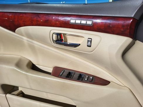 Used 2011 Lexus LS 460 L image 16