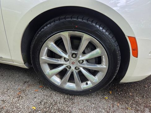 Used 2014 Cadillac XTS Luxury FWD image 14