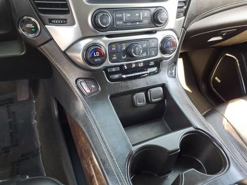 Used 2018 Chevrolet Tahoe LT w/ Luxury Package AWD/4WD image 23