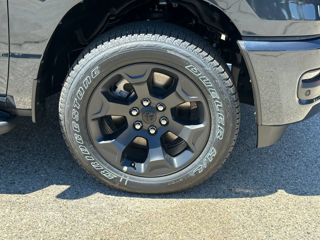 New 2026 RAM 1500 Express AWD/4WD image 12