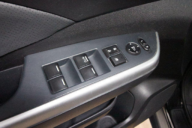 Used 2016 Honda CR-V Touring image 14
