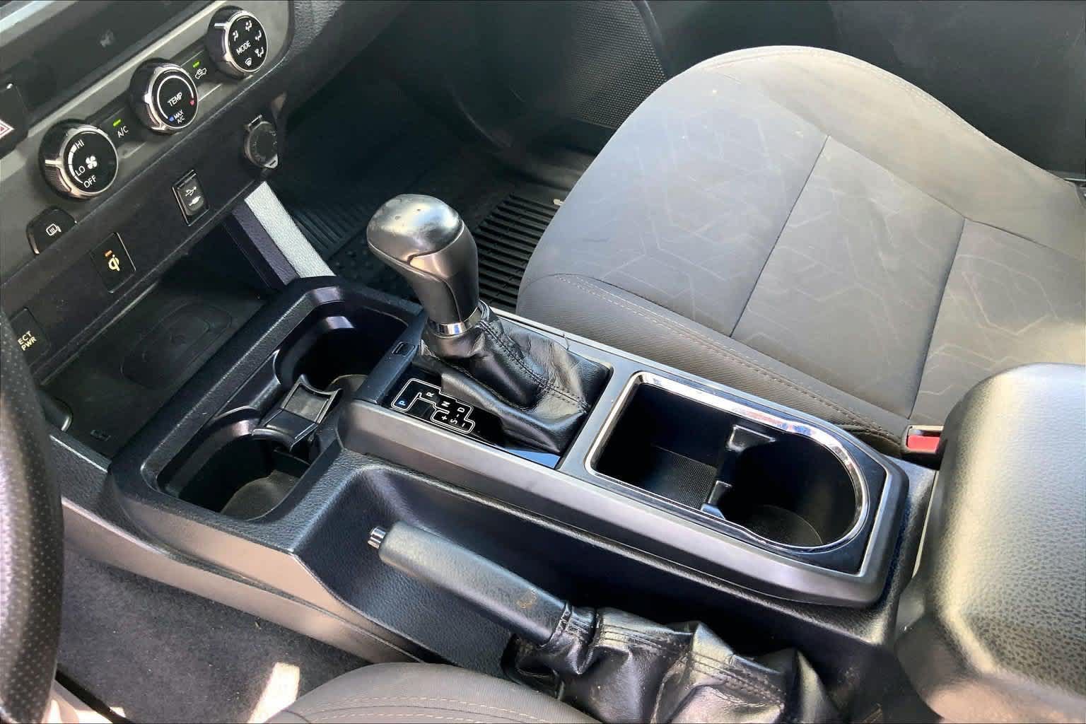 Used 2017 Toyota Tacoma TRD Sport RWD image 16