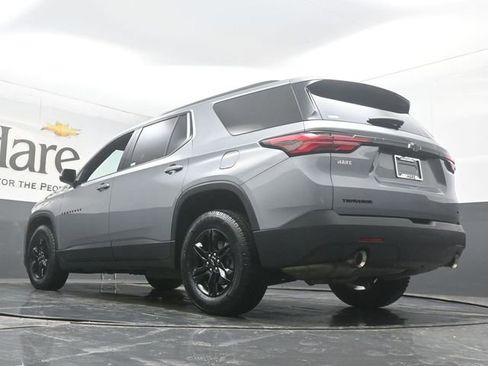 Used 2023 Chevrolet Traverse LT w/ Midnight/Sport Edition image 5