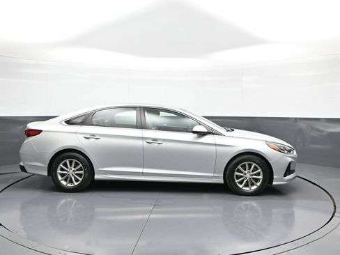 Used 2018 Hyundai Sonata SE FWD image 5