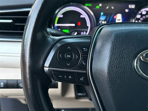 Certified 2019 Toyota Camry XLE image 21