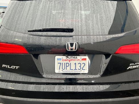 Used 2016 Honda Pilot Elite image 16