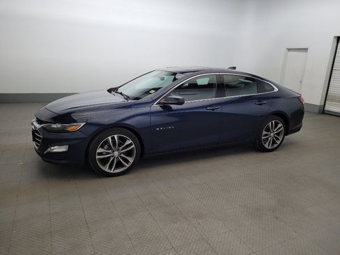 Used 2022 Chevrolet Malibu LT FWD image 2