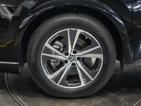 Used 2026 Lexus RX 350 FWD w/ Cold Area Package image 9
