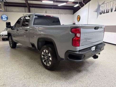 Used 2024 Chevrolet Silverado 2500 Custom w/ Custom Value Package AWD/4WD image 5