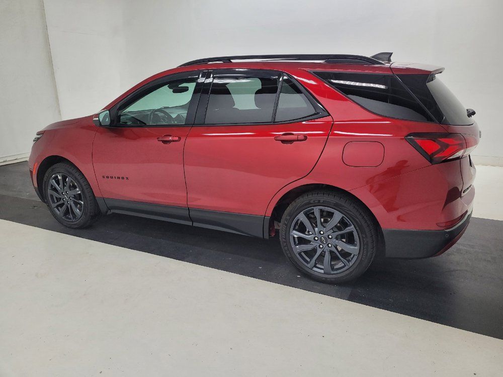 Used 2022 Chevrolet Equinox RS w/ RS Leather Package AWD/4WD image 3