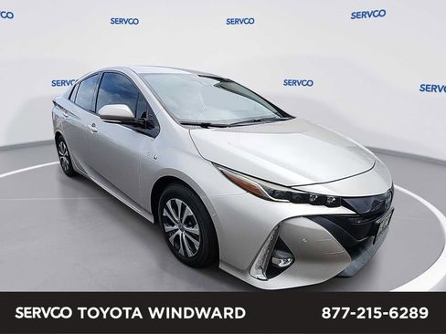 Used 2020 Toyota Prius Prime Limited image 1