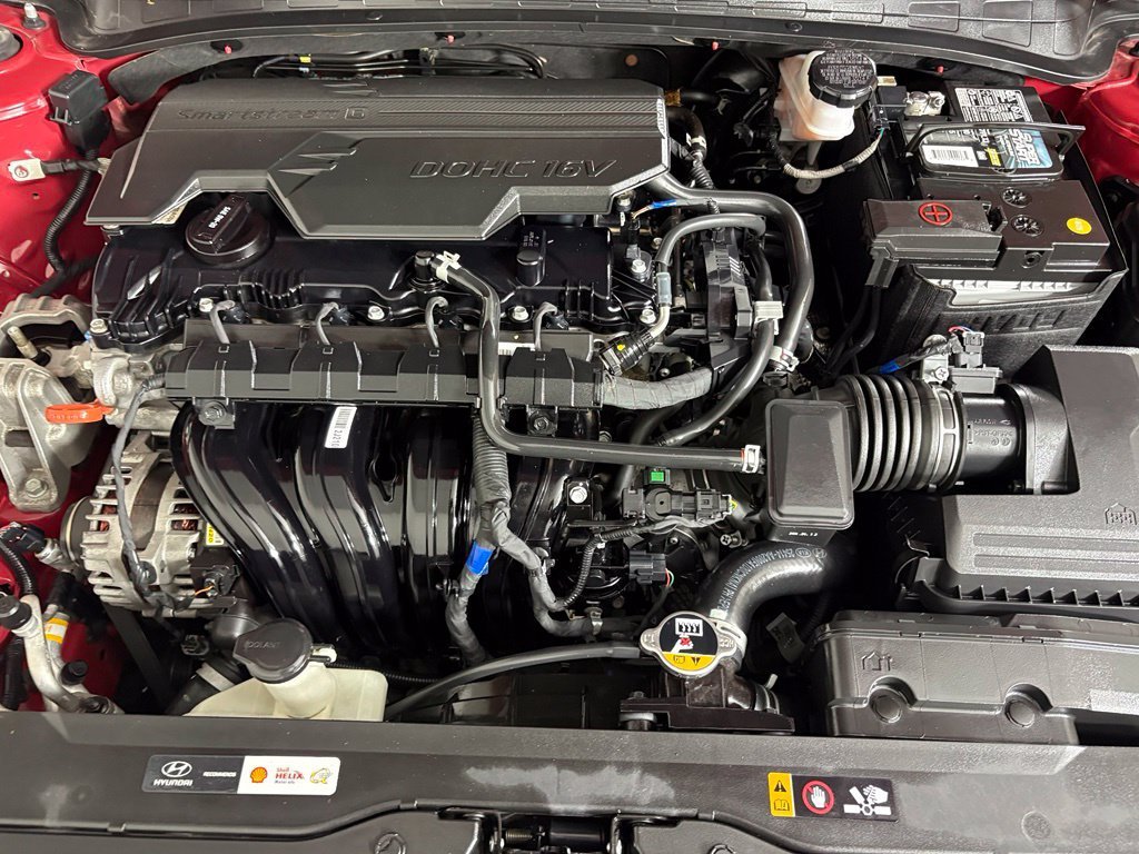 Used 2024 Hyundai Elantra Limited FWD image 40