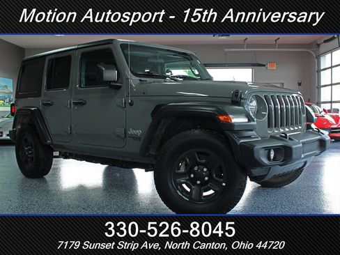 Used 2018 Jeep Wrangler Unlimited Sport AWD/4WD image 2